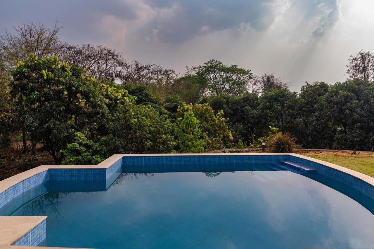 Aqua & Sage By Stayvista - Riverside Villa With Pool & Terrace Karjat Eksteriør bilde